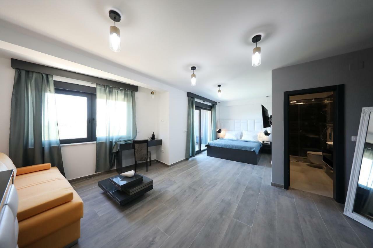 Boutique Residence Cosmopolis Bibinje Exterior foto