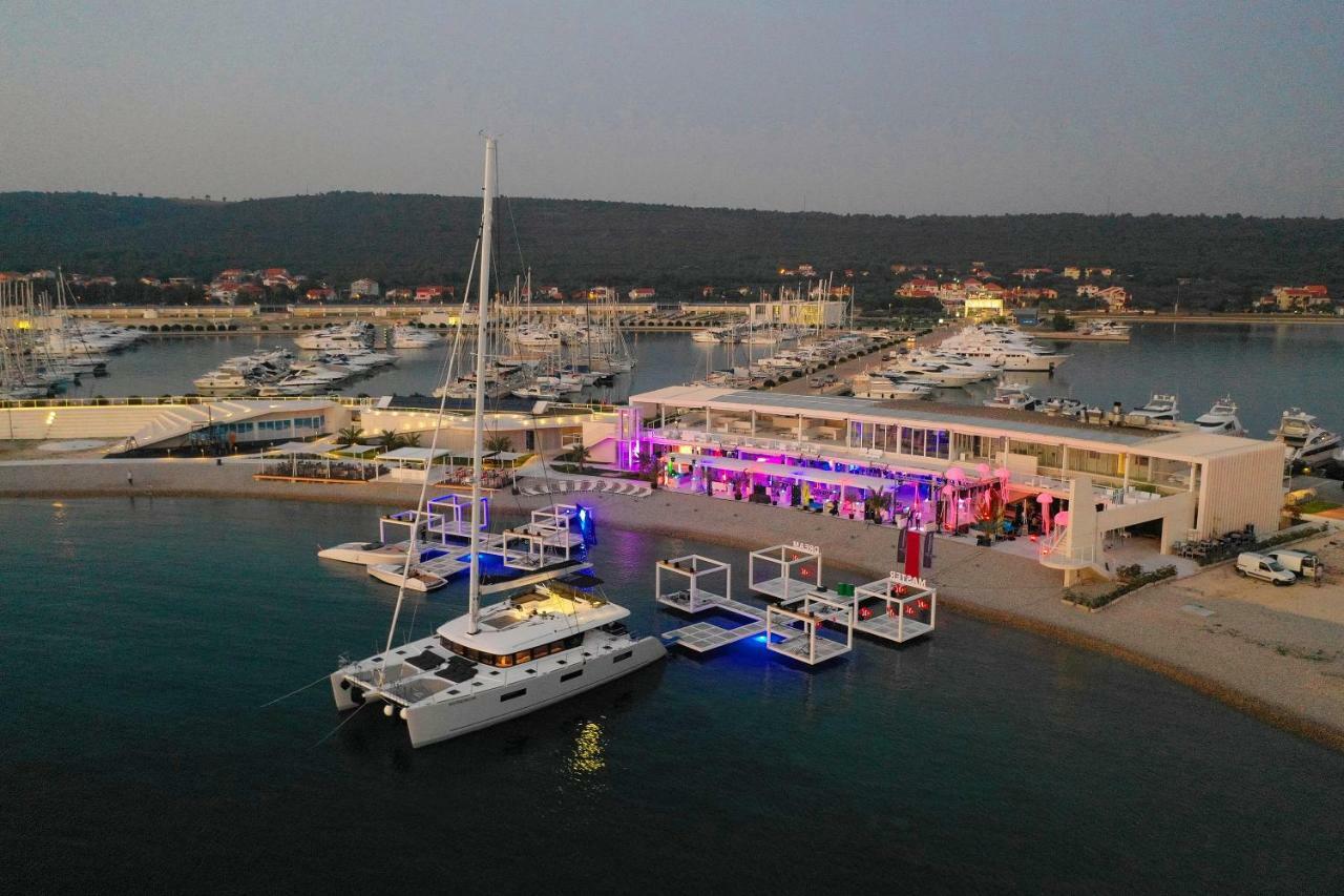 Boutique Residence Cosmopolis Bibinje Exterior foto